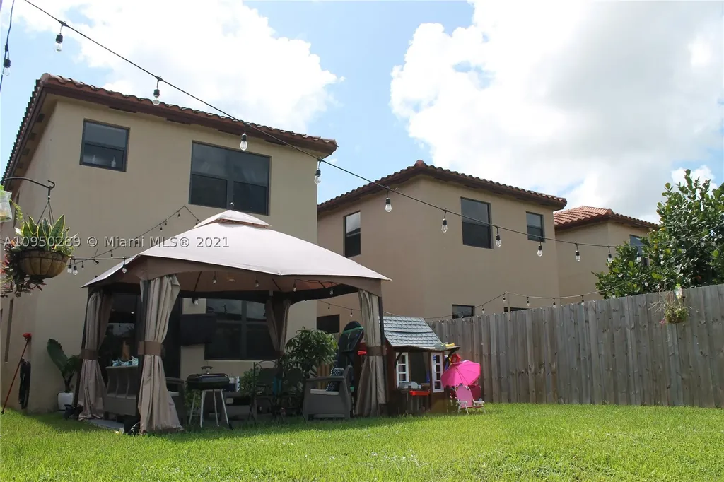 3755 NE 2nd Street Homestead FL 33033