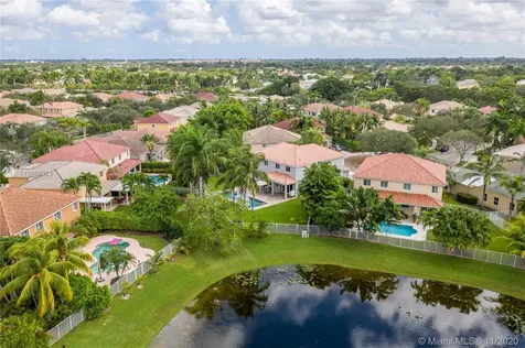 3963 Hawks Court Weston FL 33331