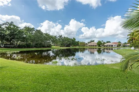 3963 Hawks Court Weston FL 33331