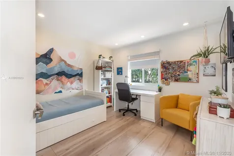 3963 Hawks Court Weston FL 33331