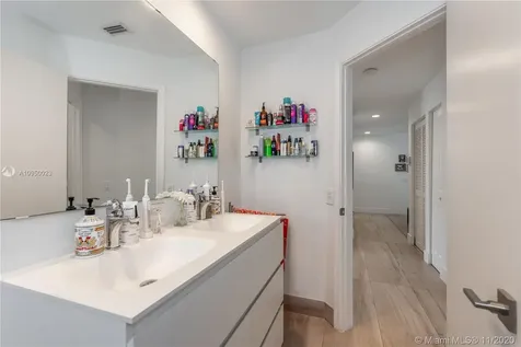 3963 Hawks Court Weston FL 33331