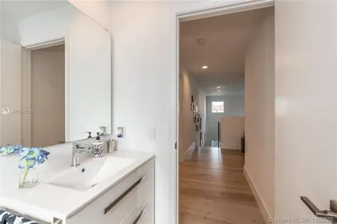 3963 Hawks Court Weston FL 33331