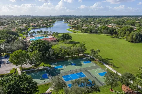 3963 Hawks Court Weston FL 33331