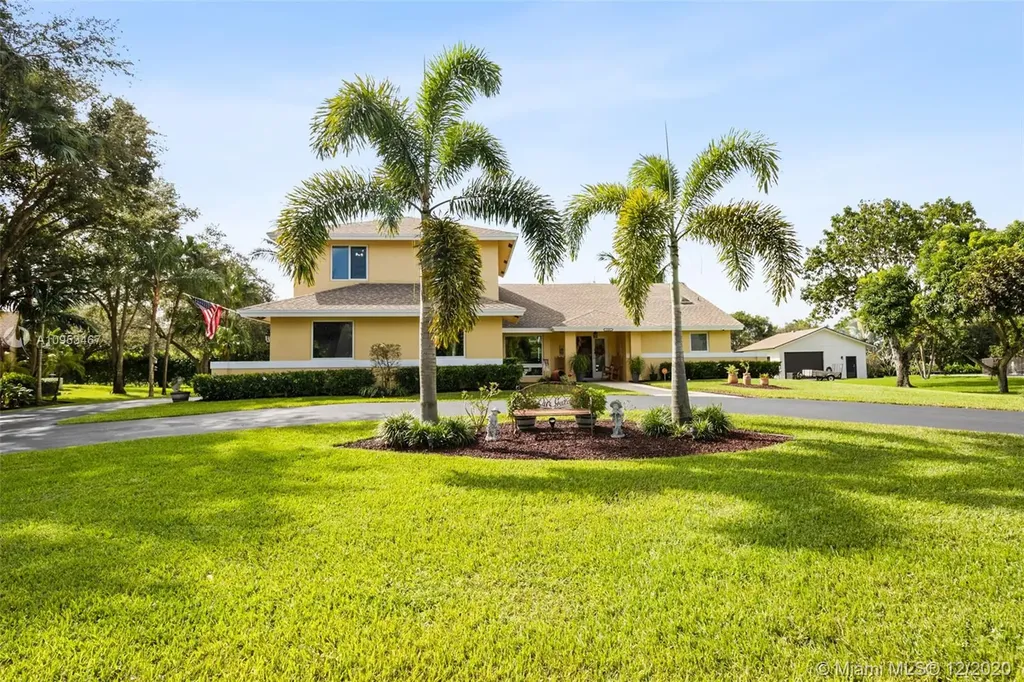 2801 SW 141st Terrace Davie FL 33330