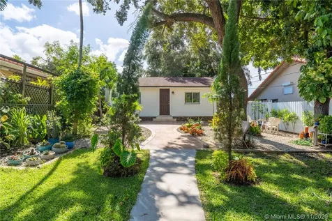 5830 SW 3rd Street Miami FL 33144