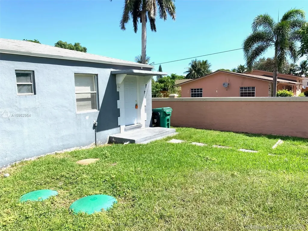 1455 NE 146th Street Miami FL 33161