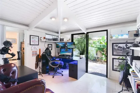 2811 NE 41st Street Fort Lauderdale FL 33308
