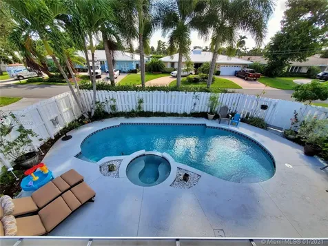 2811 NE 41st Street Fort Lauderdale FL 33308
