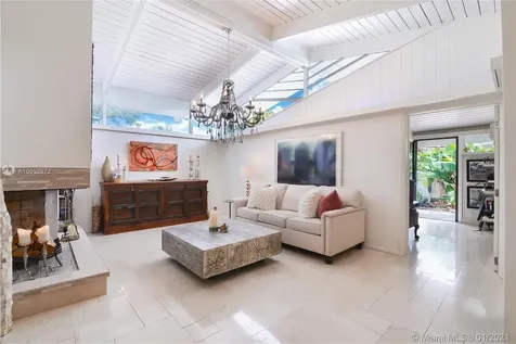 2811 NE 41st Street Fort Lauderdale FL 33308