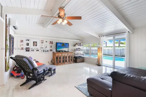 2811 NE 41st Street Fort Lauderdale FL 33308