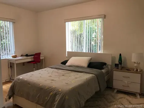 660 Warren Lane Key Biscayne FL 33149