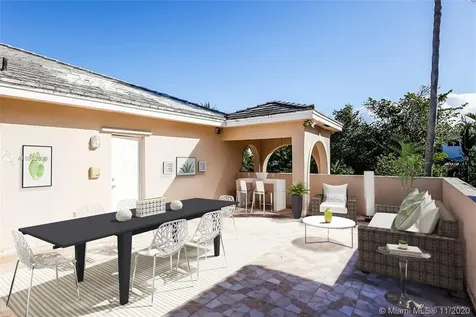 660 Warren Lane Key Biscayne FL 33149