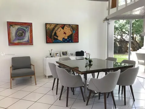 660 Warren Lane Key Biscayne FL 33149