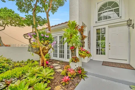 597 Spinnaker Weston FL 33326