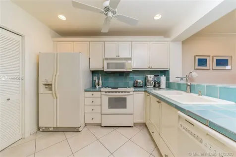 201 Crandon Boulevard Key Biscayne FL 33149