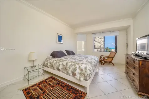 201 Crandon Boulevard Key Biscayne FL 33149