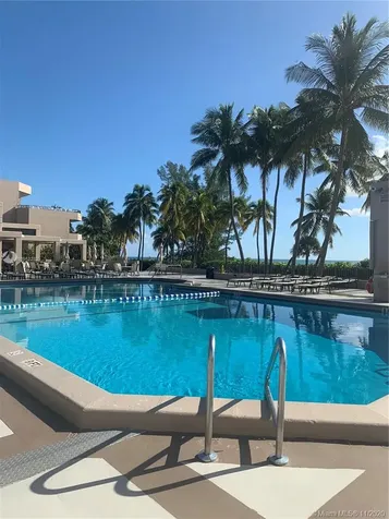 201 Crandon Boulevard Key Biscayne FL 33149