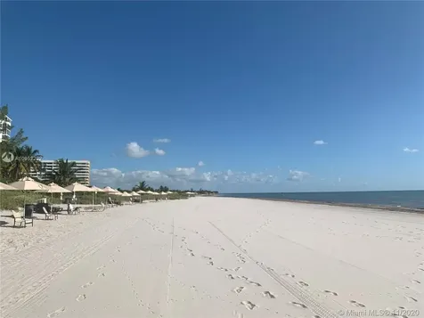 201 Crandon Boulevard Key Biscayne FL 33149