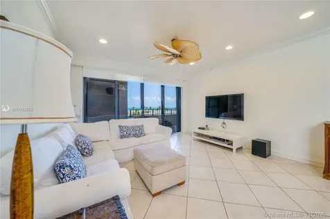 201 Crandon Boulevard Key Biscayne FL 33149