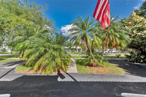 1020 Wren Avenue Miami Springs FL 33166
