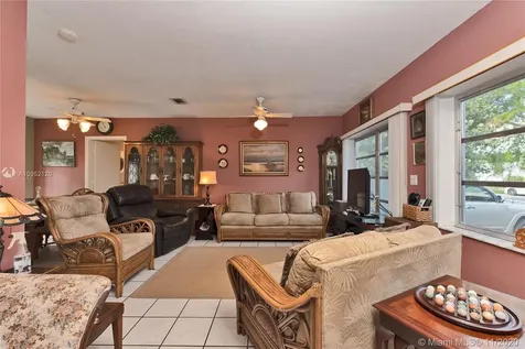 1020 Wren Avenue Miami Springs FL 33166