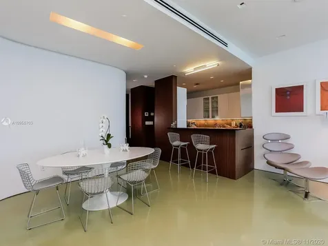 100 S Pointe Drive Miami Beach FL 33139