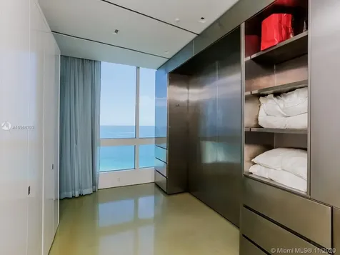 100 S Pointe Drive Miami Beach FL 33139
