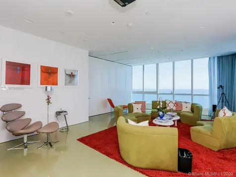 100 S Pointe Drive Miami Beach FL 33139