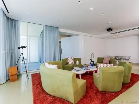 100 S Pointe Drive Miami Beach FL 33139