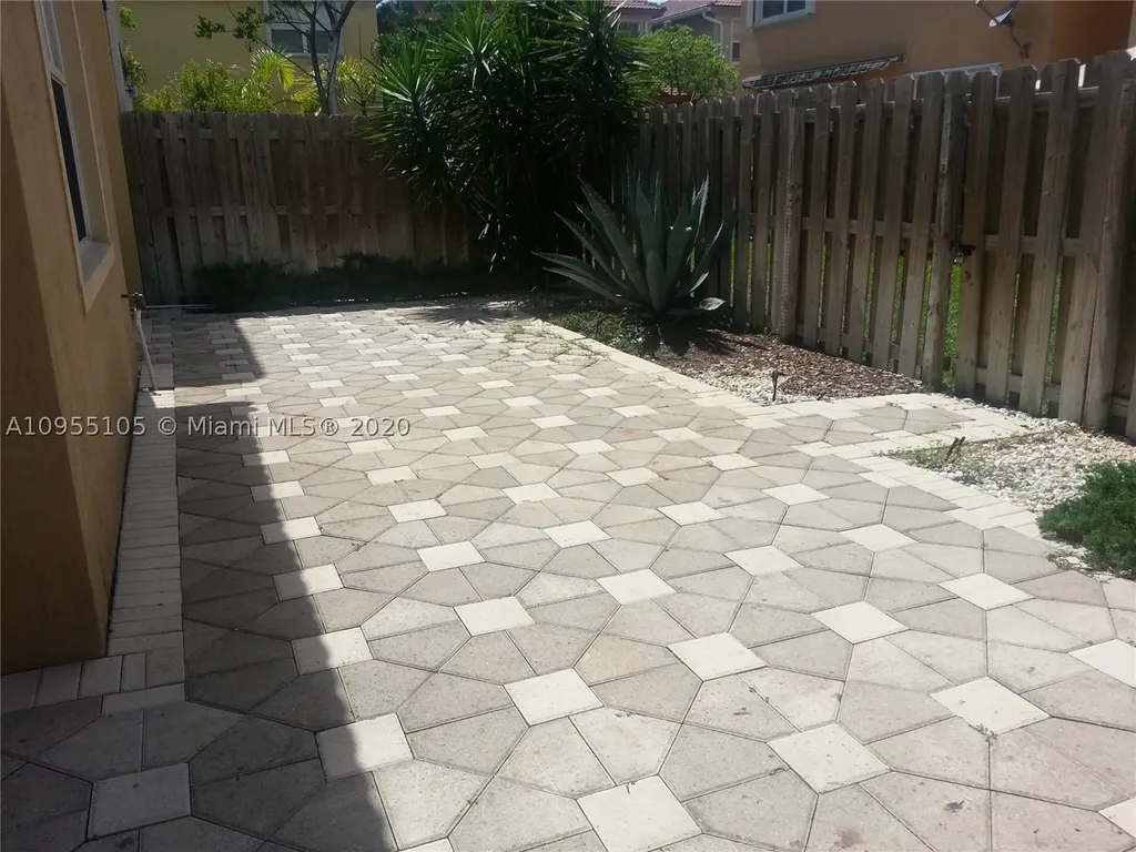 11053 NW 87th Street Doral FL 33178