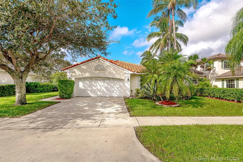 2026 NW 182nd Avenue Pembroke Pines FL 33029