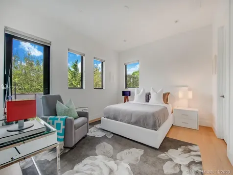 5980 SW 80th Street South Miami FL 33143