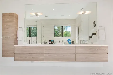5980 SW 80th Street South Miami FL 33143