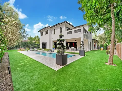 5980 SW 80th Street South Miami FL 33143