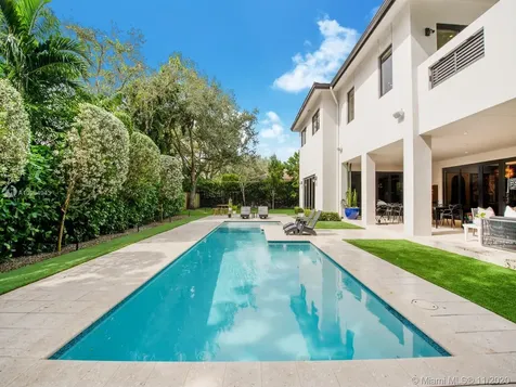 5980 SW 80th Street South Miami FL 33143
