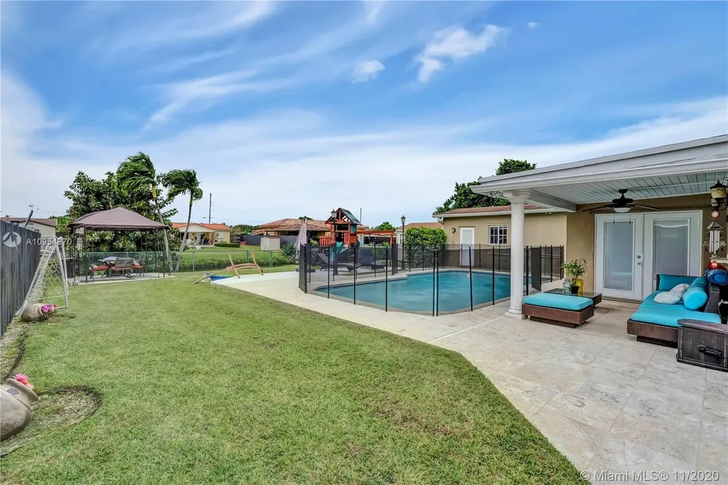 9271 SW 16th Street Miami FL 33165