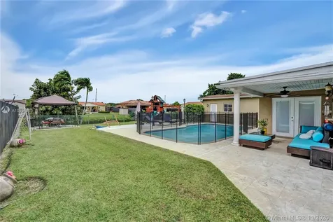 9271 SW 16th Street Miami FL 33165