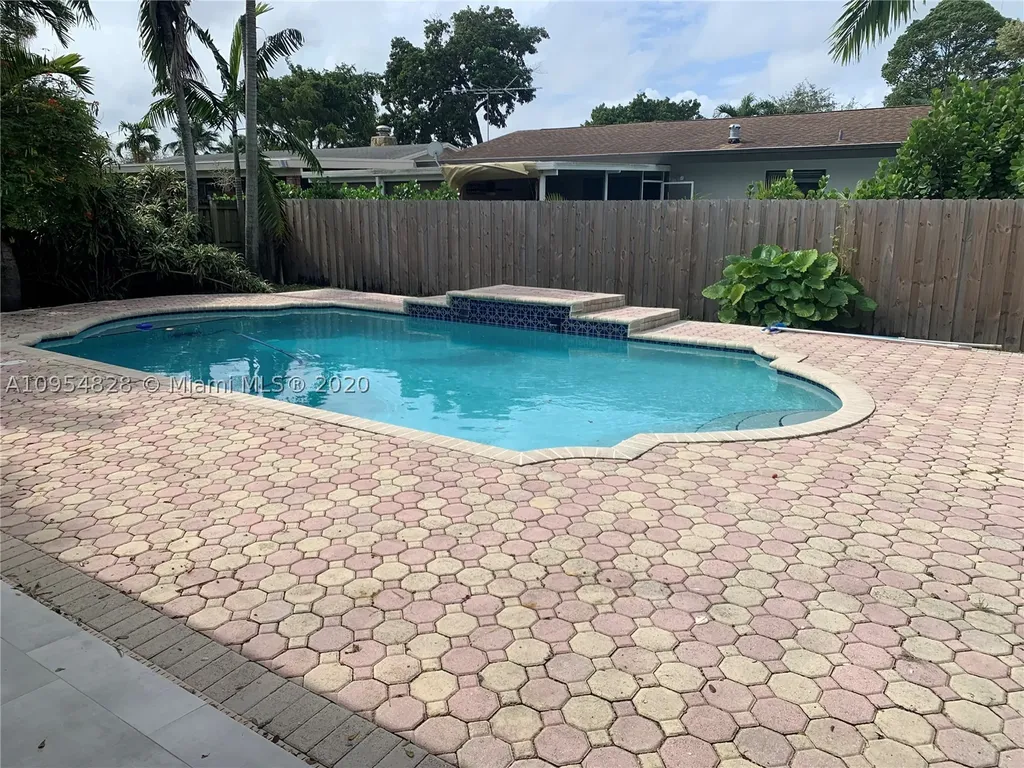 18800 SW 91st Avenue Cutler Bay FL 33157