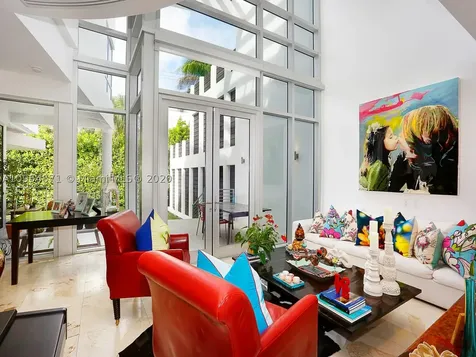 548 Fernwood Road Key Biscayne FL 33149