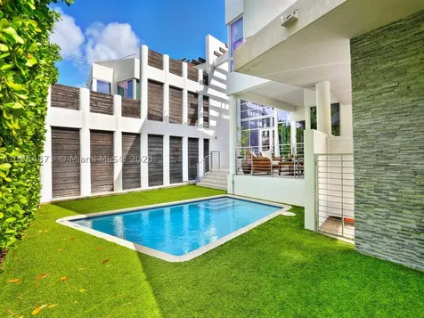 548 Fernwood Road Key Biscayne FL 33149