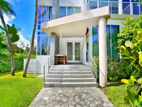 548 Fernwood Road Key Biscayne FL 33149