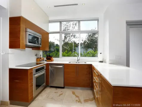 548 Fernwood Road Key Biscayne FL 33149