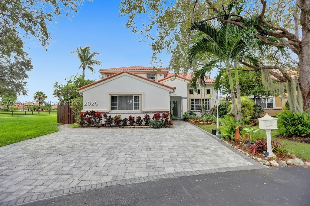 4299 SW 148th Avenue Miami FL 33185