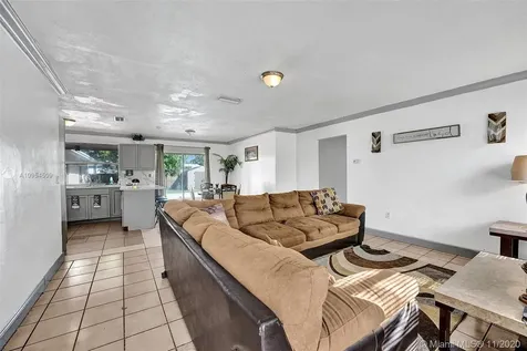 7529 Hayes Street Hollywood FL 33024