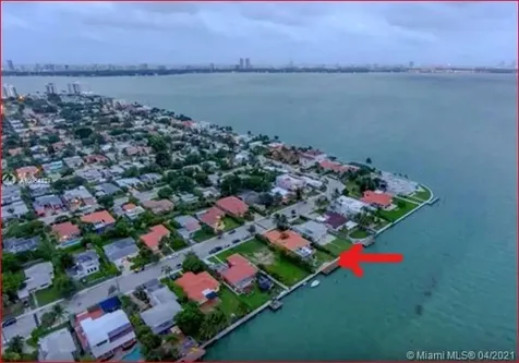 7516 W Treasure Drive North Bay Village FL 33141