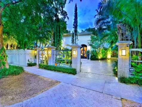 2989 Natoma Street Miami FL 33133