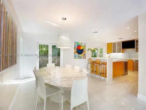 2989 Natoma Street Miami FL 33133