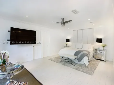 2989 Natoma Street Miami FL 33133