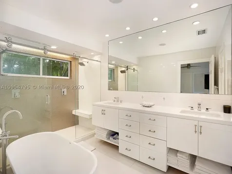 2989 Natoma Street Miami FL 33133
