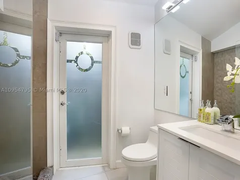 2989 Natoma Street Miami FL 33133
